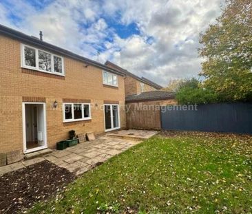 Hawkesford Way, St Neots, PE19 - Photo 3