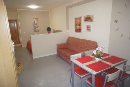 Bonito estudio en edificio hotelero en el centro de La Paz del Puerto de la Cruz con Locales y tiendas cerca - Photo 2