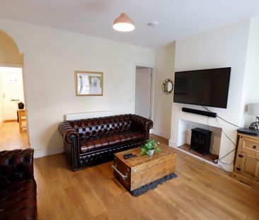 4 bedroom terraced house to rent - Photo 2