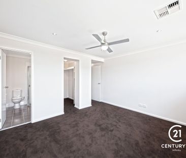 Beautiful House in Riverbank & the Ponds School Catchment - Photo 3