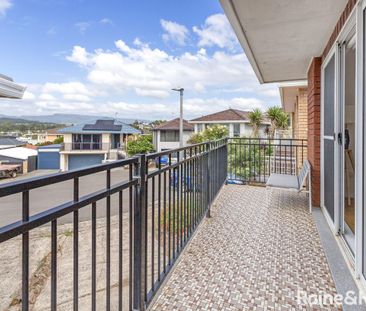 3-Bedroom House with Stunning Views of Jones Beach - Photo 1