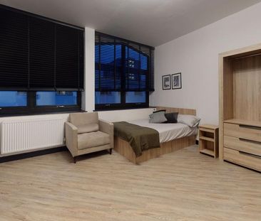 Studio to rent - Photo 1