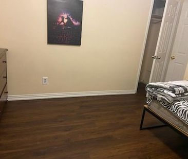 For Lease - 124 Overture Road, Toronto, Ontario - Photo 2