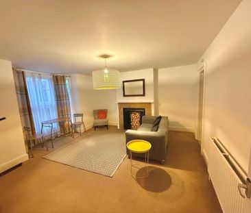 1 Bed Flat, South Street, RG1 - Photo 2