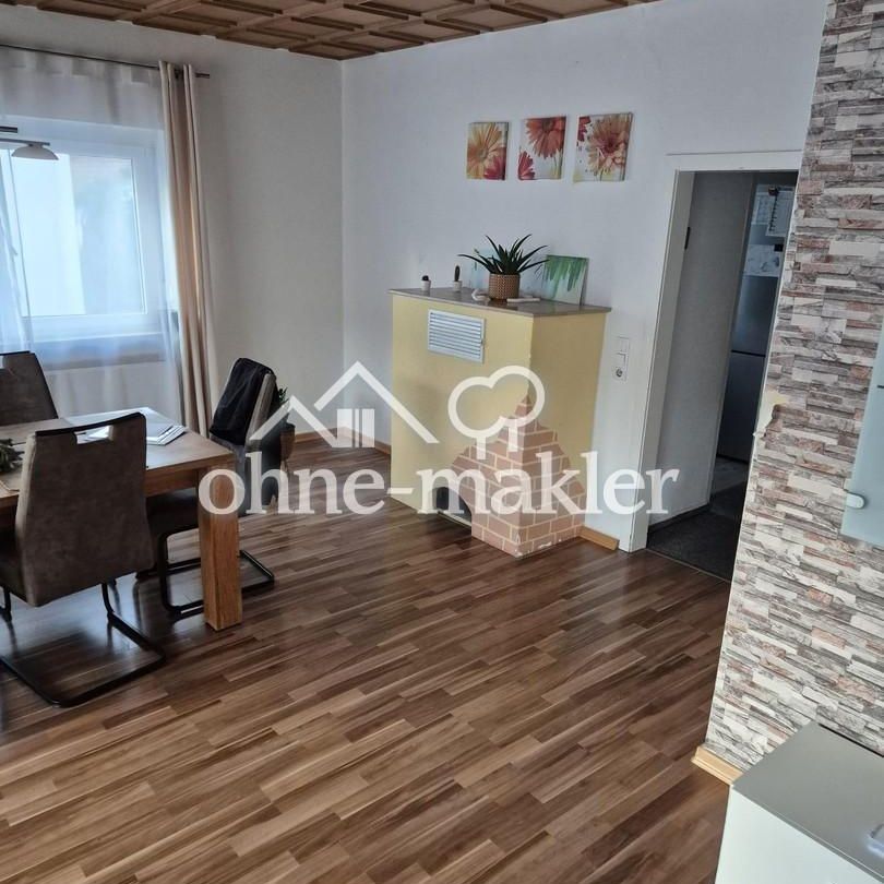 Helle, großzügige 4 Zimmer Maisonettewohnung mit Balkon und Garage - Photo 1