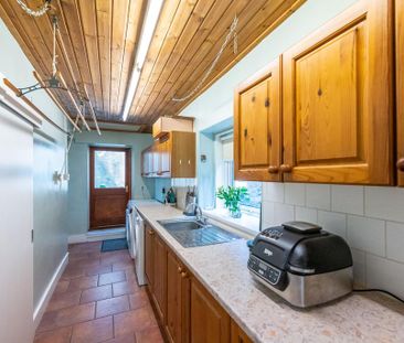 4 bedroom terraced house to rent - Photo 6