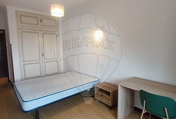Apartamento T4 em Coimbra