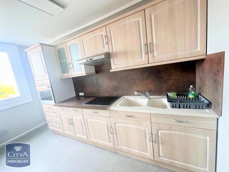 Location Appartement 3 pièces 74m² LILLE 59000 - Photo 5