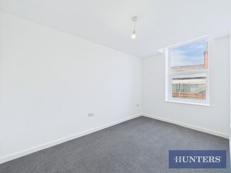 2 bedroom Flat To Let - Photo 4
