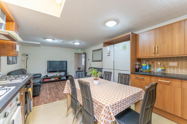 6 Alton Road Part Bills Included - Photo 1