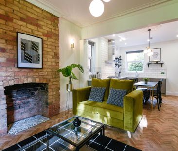 6 bedroom terraced house to rent - Photo 3