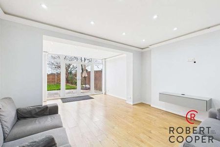 Coombe Drive, Ruislip, Middlesex, HA4 - Photo 4