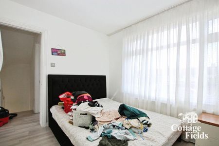 4 bedroom terraced house to rent - Photo 5