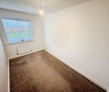 3 bedroom House To Let - Photo 2