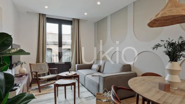 Apartamento de alquiler en Carrer de Les Jonqueres, Sant Pere, Sta. Caterina i la Ribera - Photo 1