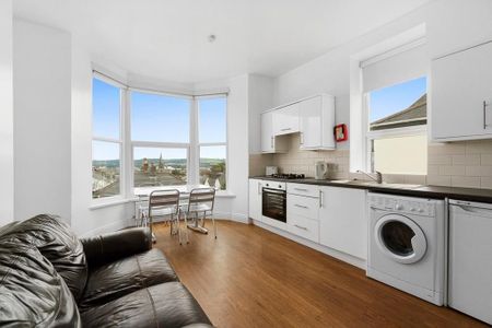 1 bedroom flat to rent - Photo 3