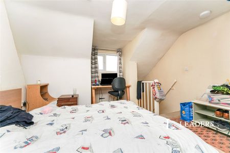 3 bedroom house to rent Queen Street, Cirencester, GL7 - Photo 5