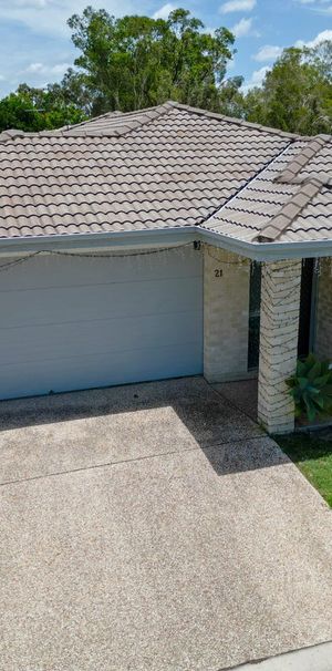 GATED COMMUNITY HOME WITH A POOL - Photo 1