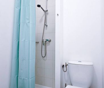 Logement à Paris, Location meublée - Photo 6