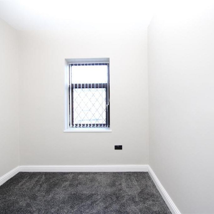 2 bedroom townhouse to rent - Photo 1