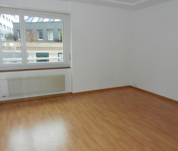 2 pièces | Jaquet-Droz 7, 1er Nord-Est, La Chaux-de-Fonds - Photo 3