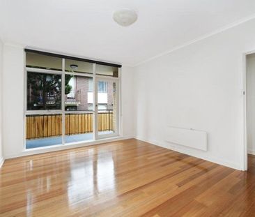 Compact apartment, great location! - Photo 2