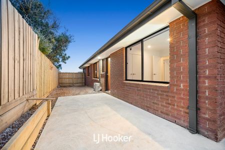 Fully Renovated Home in Prime Location! - Photo 4