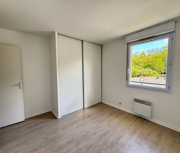 Location Appartement 2 pièces 52m² - Photo 2