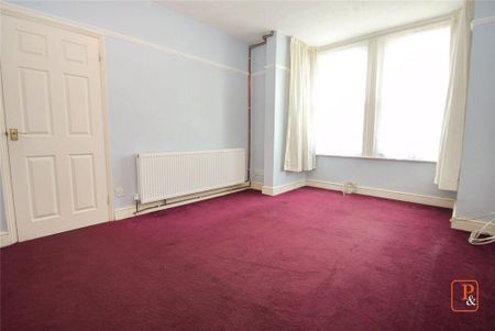 2 bedroom end of terrace house to rent - Photo 2