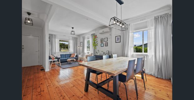 Bright & Modern Home in the Heart of Newcomb - Photo 1