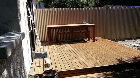 City Centre, private sunny location - Photo 4