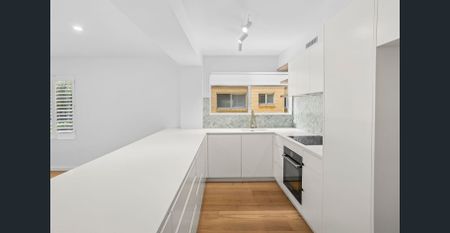 Renovated Beachside Apartment, Sunlit North-Facing Living - Photo 5