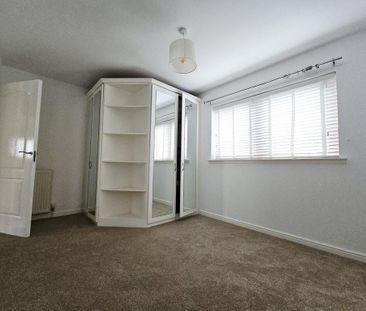 1 bedroom ground floor flat to rent - Photo 4