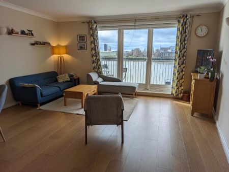 2 bedroom flat to rent - Photo 2