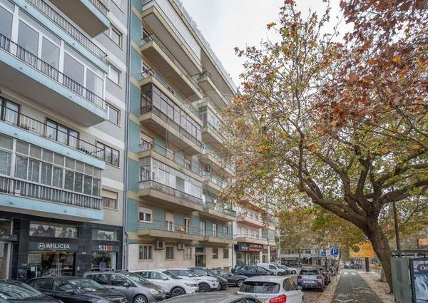 Apartamento T3 em Lisboa