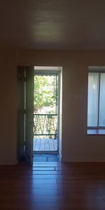 grand 4 1/2, bord de l'eau, à louer à Montréal-nord, Grand balcon avec vue sur le fleuve - Photo 4