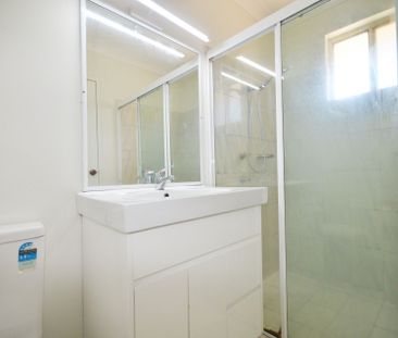 3 Bedroom Townhouse!! - Photo 6