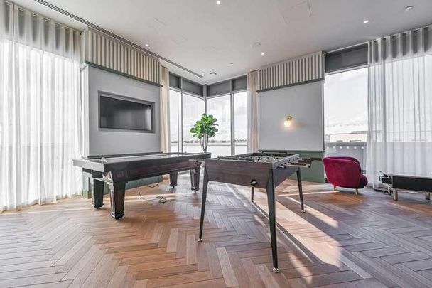 Greenford Quay, Greenford, UB6 - Photo 1