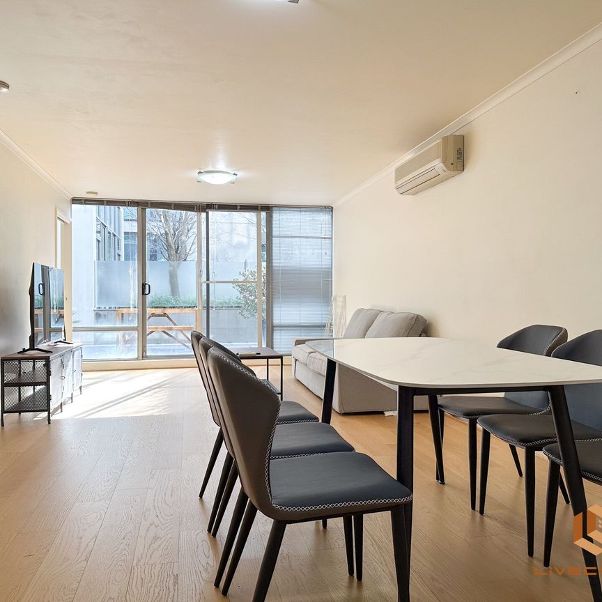West Melbourne - Photo 1