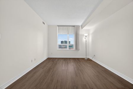 For Lease - 100 Promenade Circle Unit# 707, Vaughan, Ontario - Photo 5