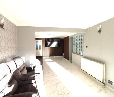 3 bedroom terraced house to rent - Photo 3