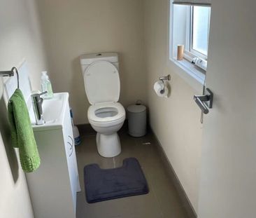 Caroline Springs - Photo 2