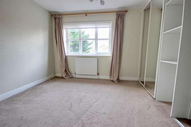 Bramble Garth, Beverley, HU17 - Photo 1