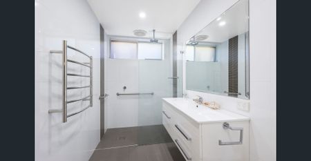 Holding deposit received - Photo 4