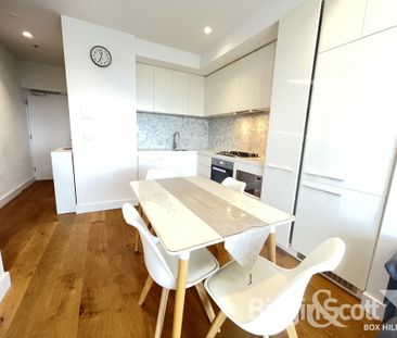 Luxury One-bedroom Apartment at Whitehorse Tower - Photo 3