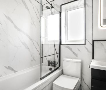2 bedroom end of terrace house to rent - Photo 4