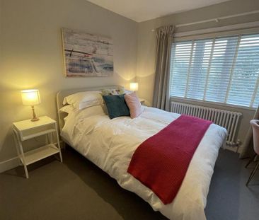 3 bedroom semi-detached house to rent - Photo 5