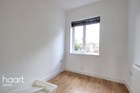 3 bedroom semi-detached house to rent - Photo 3