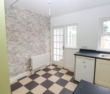44 Talbot Street, Newtownards, BT23 4EG - Photo 6
