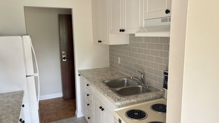 421 West Street, Orillia - Photo 4